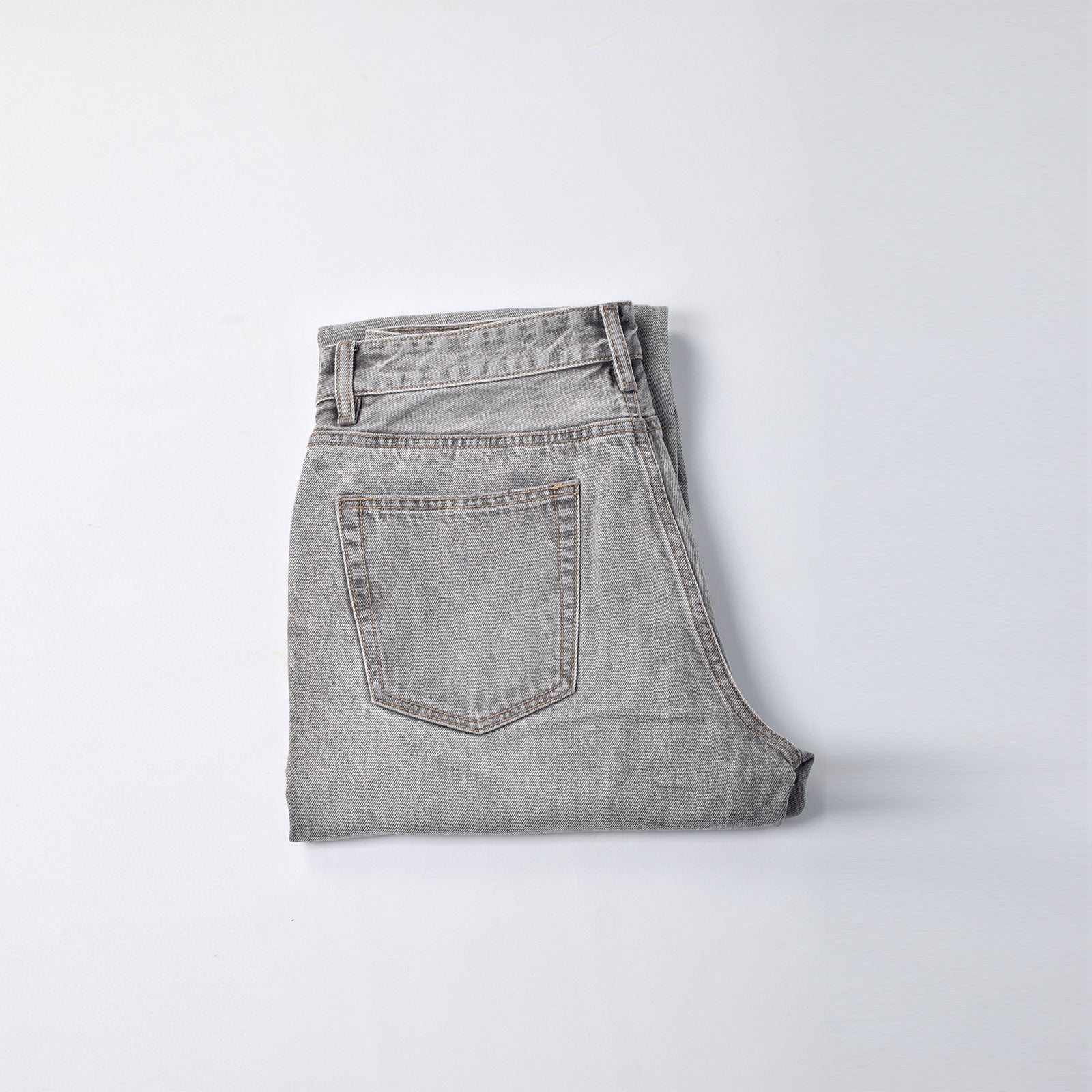 Custom Men's Grey Tapered Fit Plain Washed Jeans