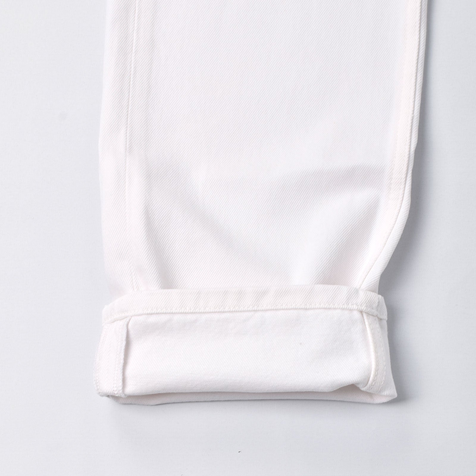 Custom Men's White Plain Tapered Fit Denim Jeans